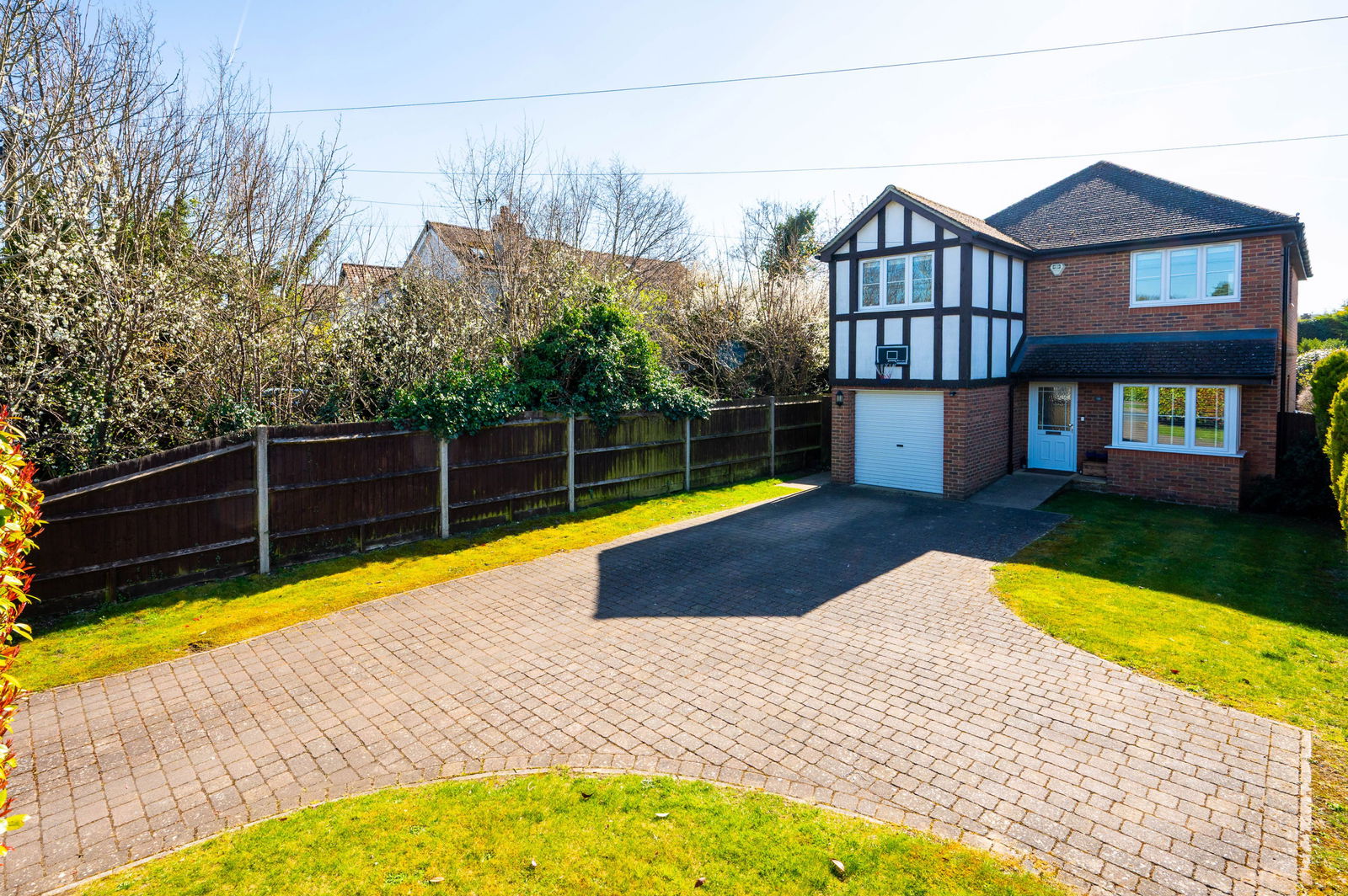4 bed detached house for sale in Woodlands Road, Leatherhead, KT23