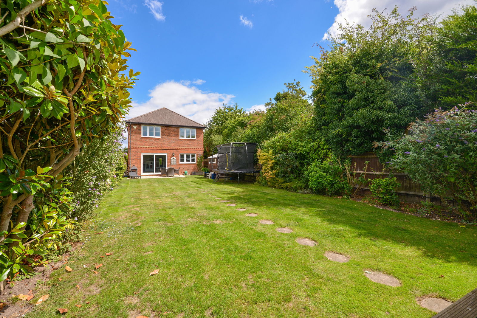 4 bed detached house for sale in Woodlands Road, Leatherhead 1