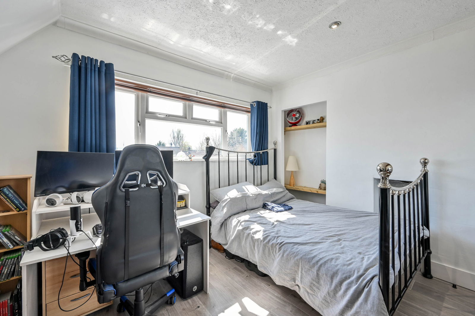 4 bed semi-detached house for sale in Stormont Way, Chessington  - Property Image 15