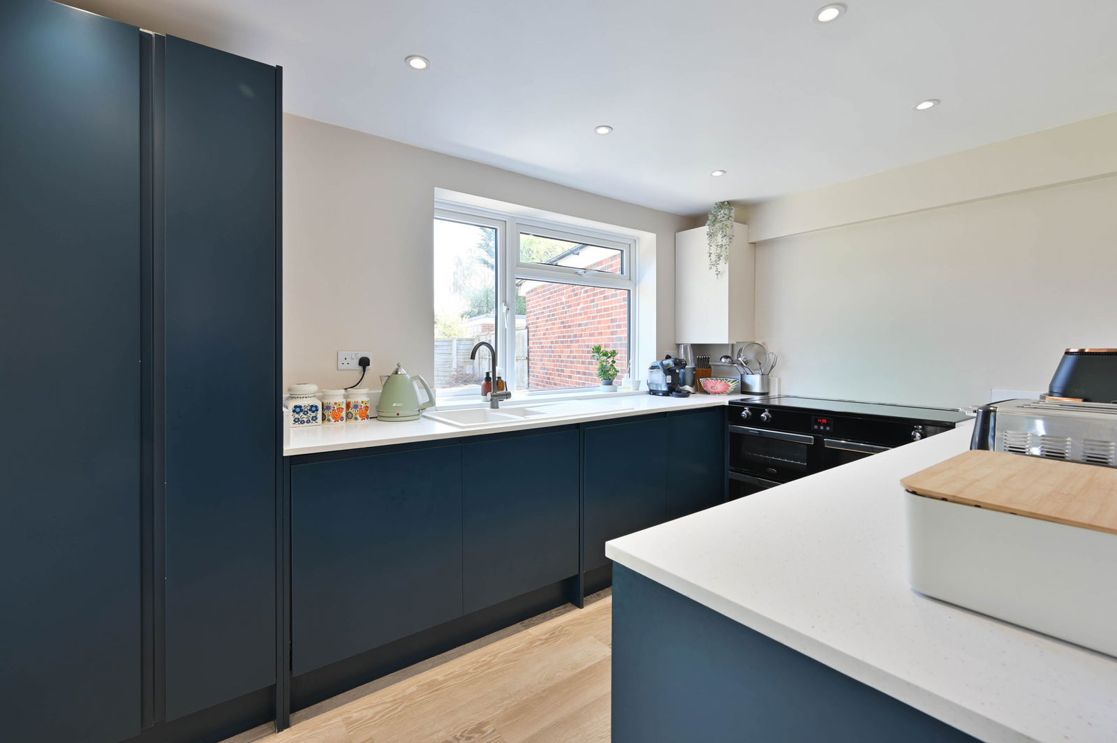 3 bed semi-detached house for sale in Lower Shott, Leatherhead  - Property Image 7
