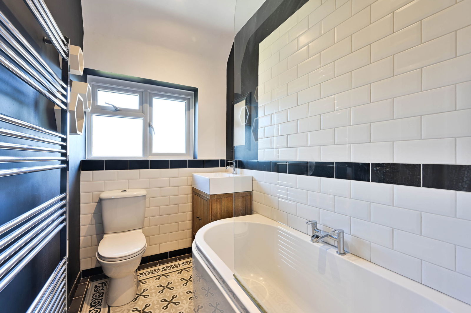 3 bed semi-detached house for sale in Lower Shott, Leatherhead  - Property Image 15