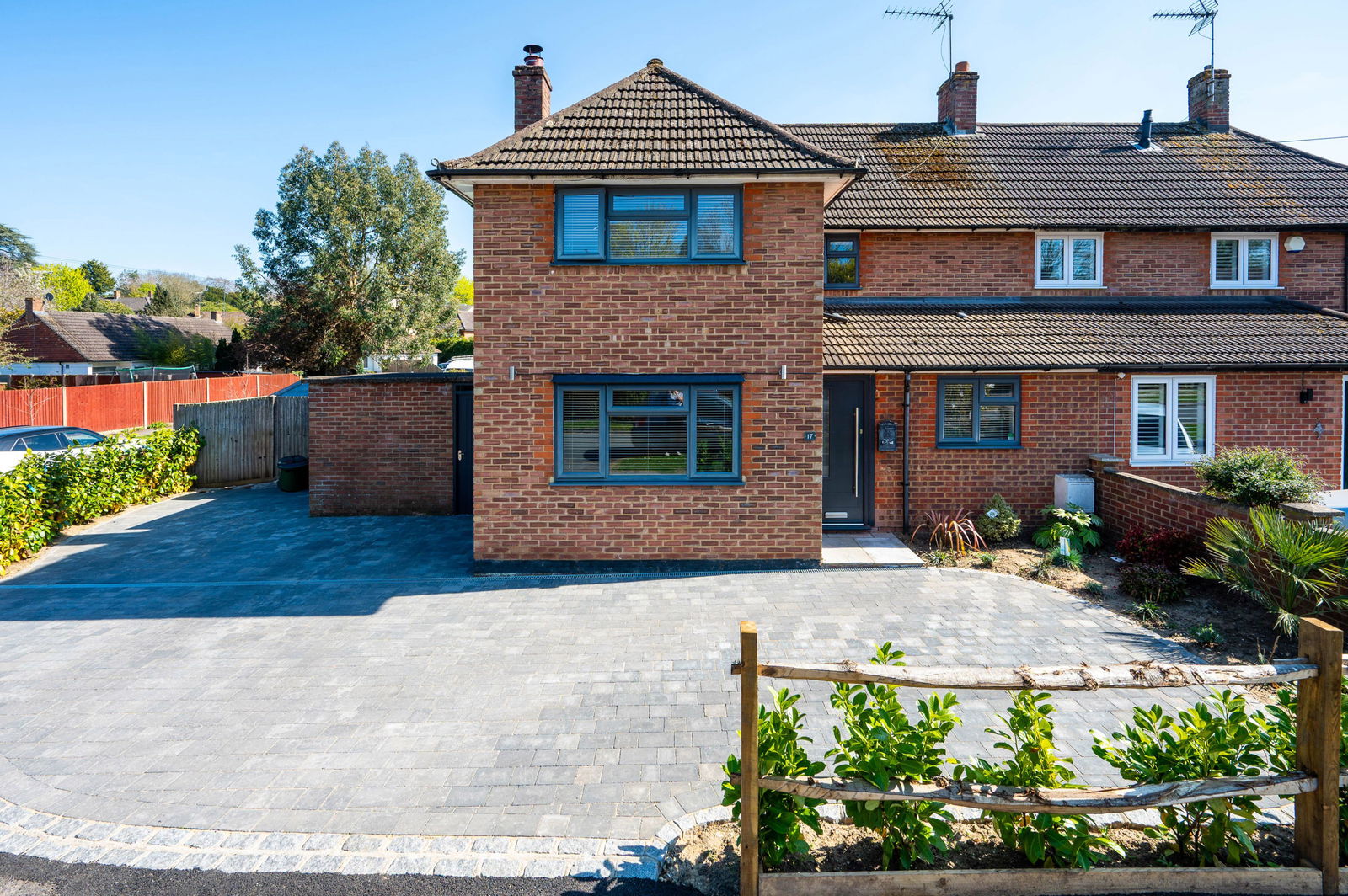 3 bed semi-detached house for sale in Lower Shott, Leatherhead - Property Image 1