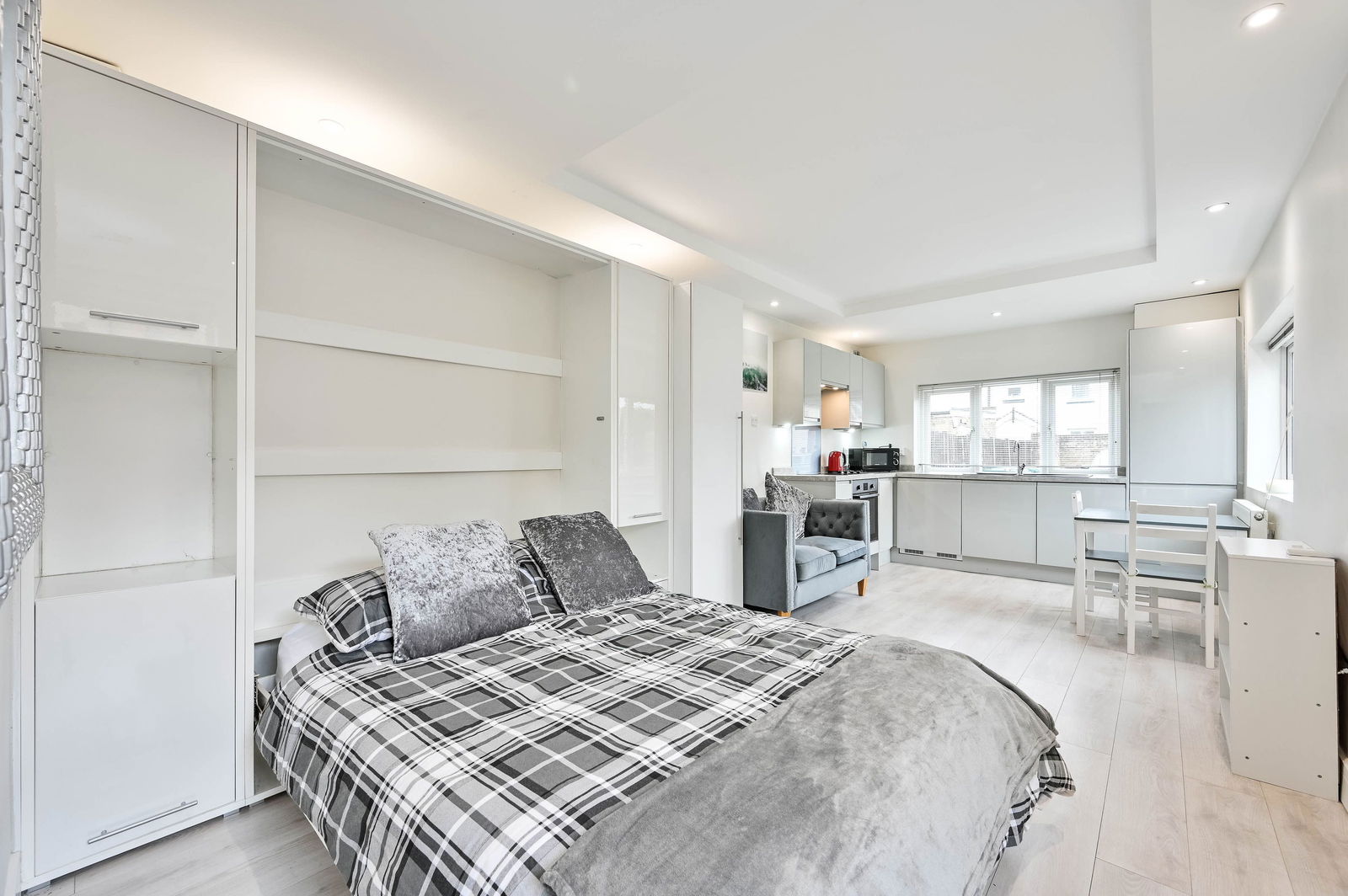 1 bed studio flat to rent in Richmond Road, Staines-Upon-Thames, TW18  - Property Image 11