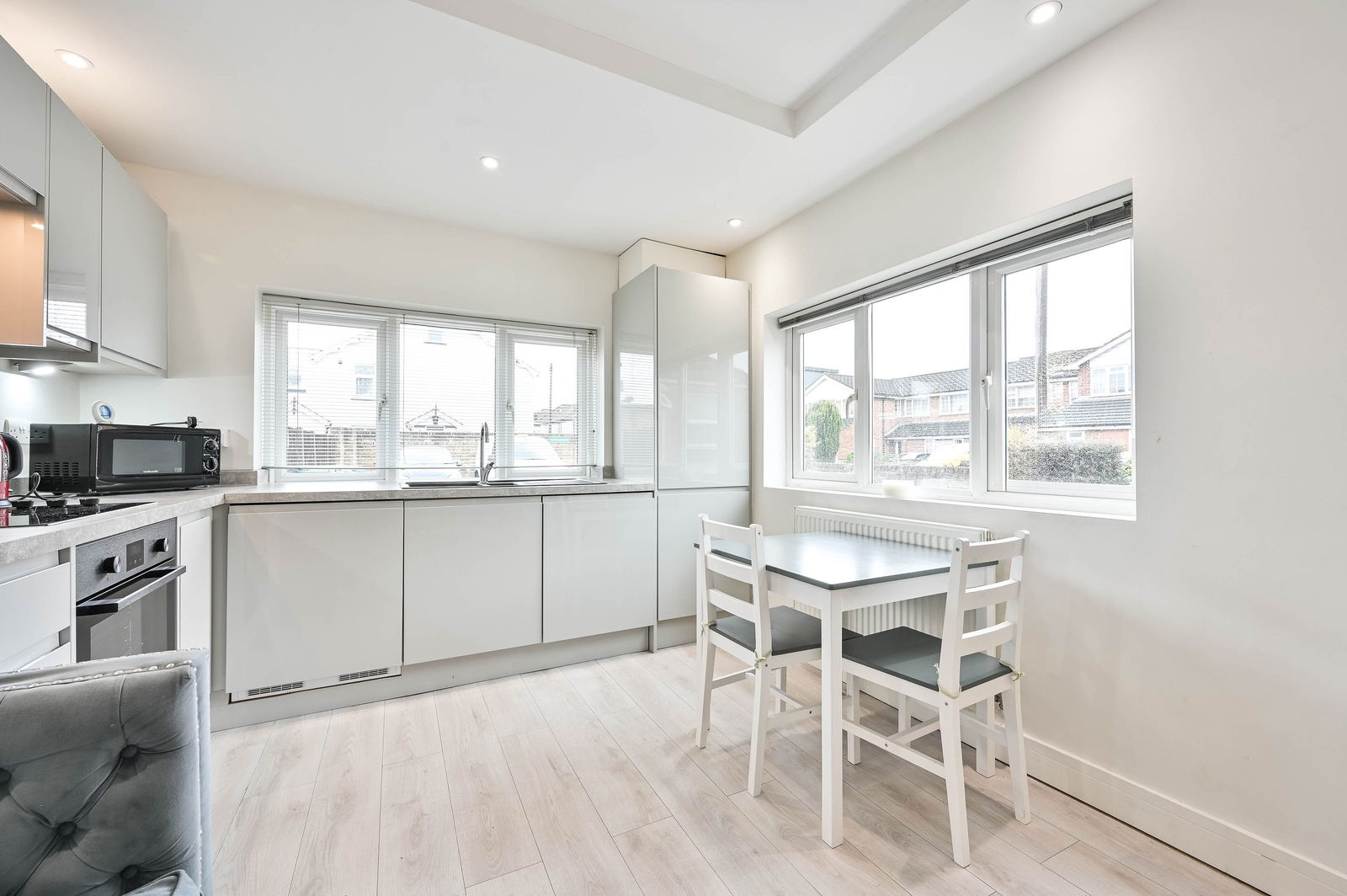 1 bed studio flat to rent in Richmond Road, Staines-Upon-Thames, TW18  - Property Image 9
