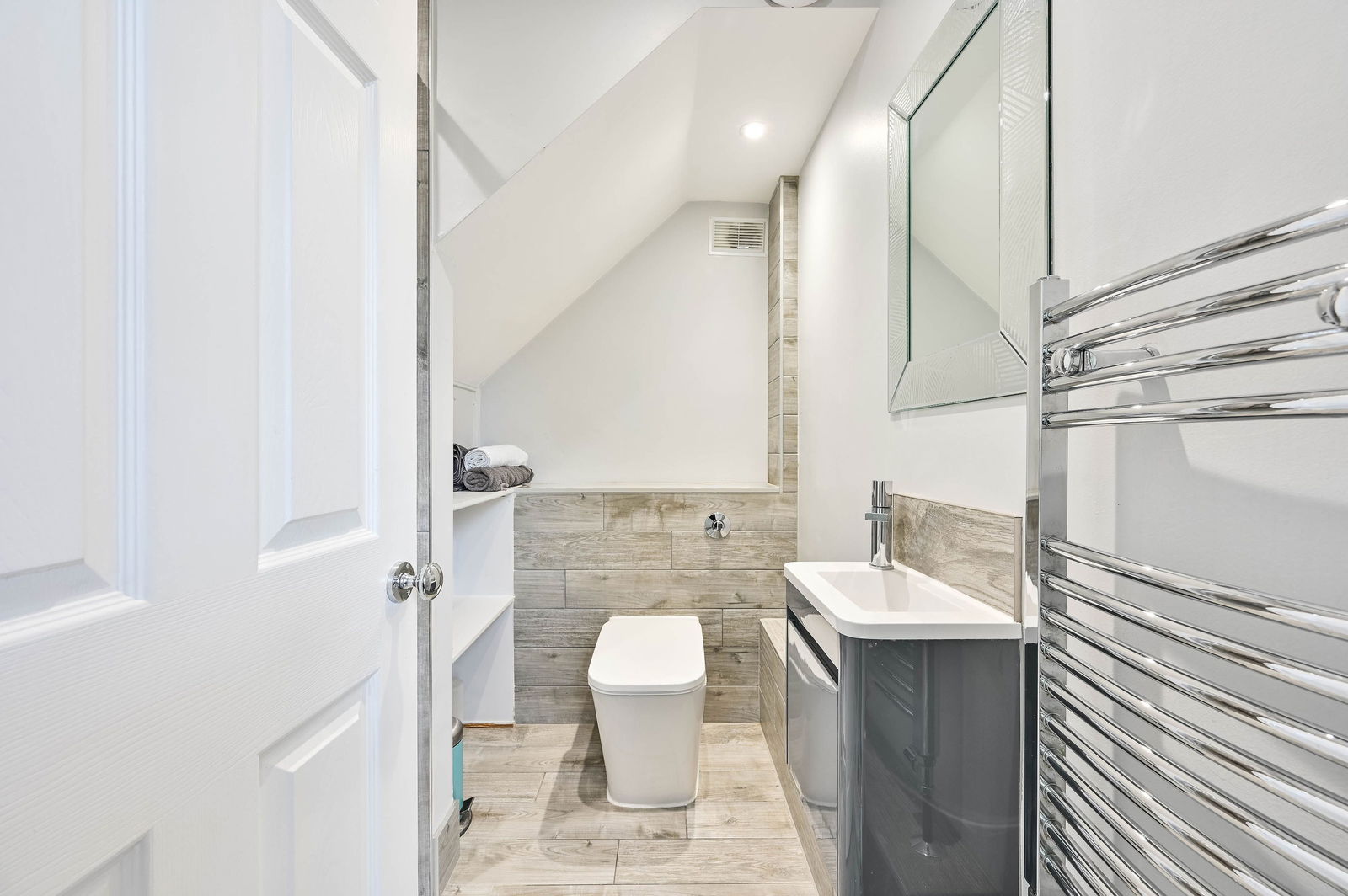 1 bed studio flat to rent in Richmond Road, Staines-Upon-Thames, TW18  - Property Image 7