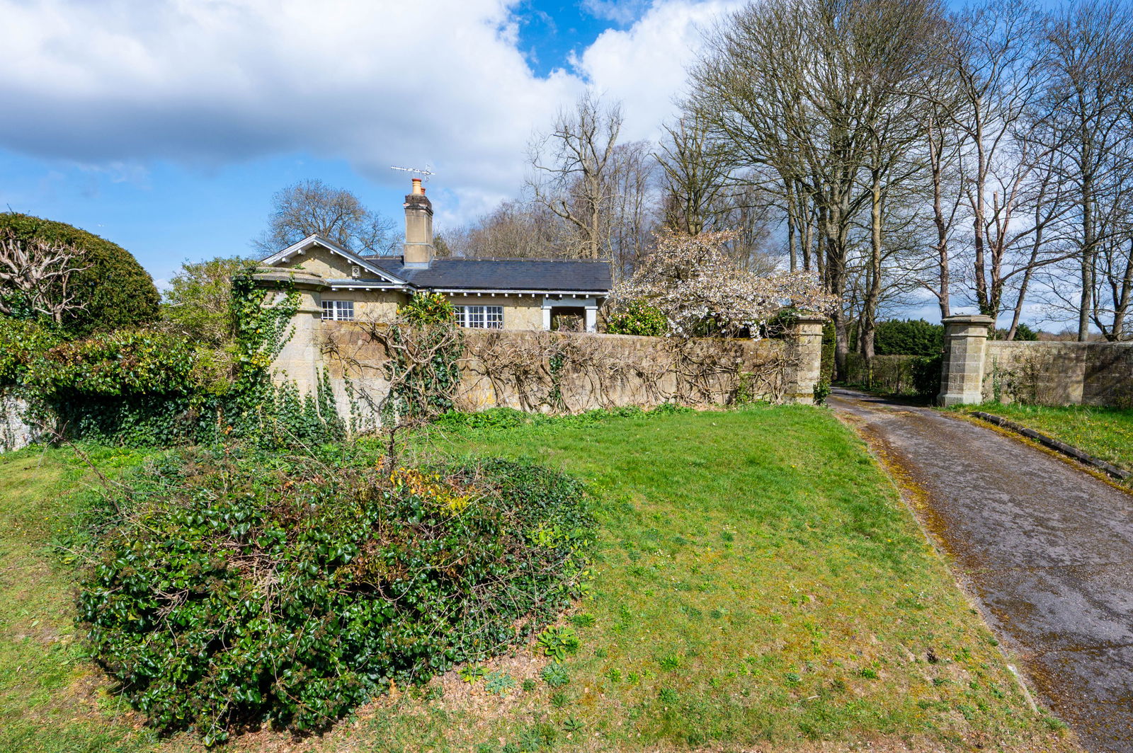 3 bed bungalow for sale in Oxted Road, Godstone  - Property Image 25