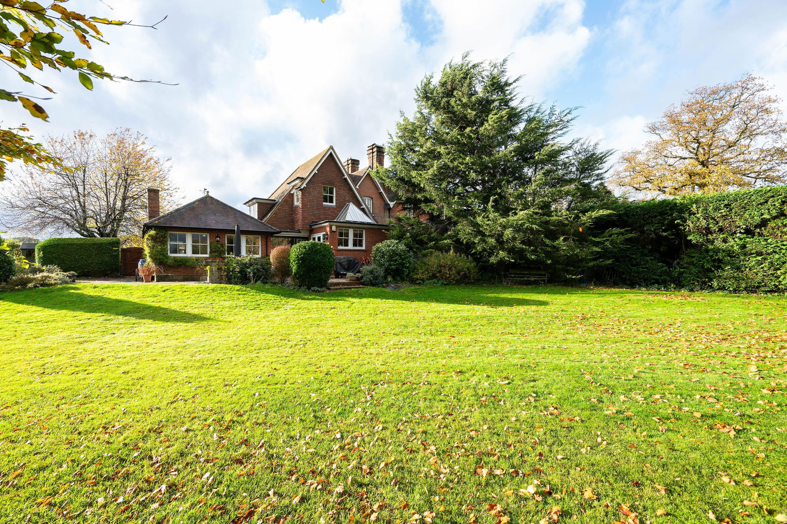 4 bed semi-detached house to rent in Chapel Lane, Bookham, KT23  - Property Image 37