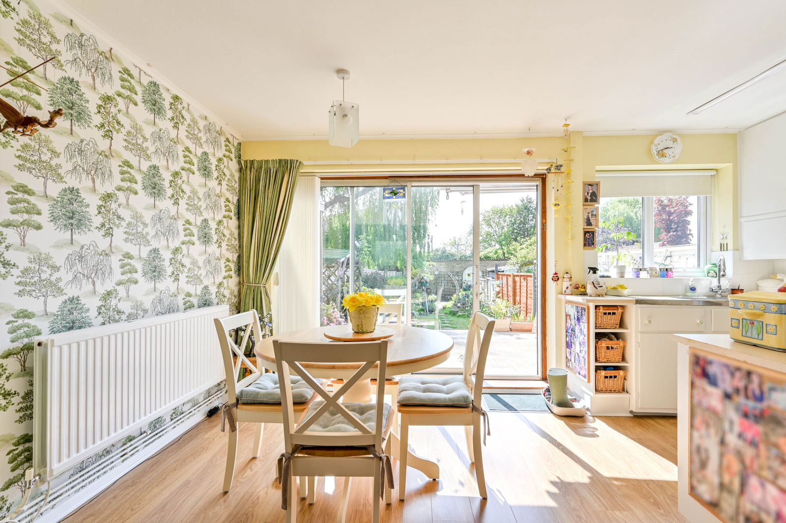 3 bed end of terrace house for sale in Inkerman Road, Woking  - Property Image 4