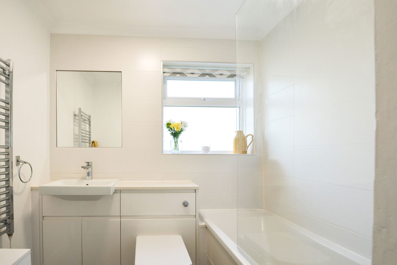 2 bed flat for sale in Elmswood, Leatherhead  - Property Image 8