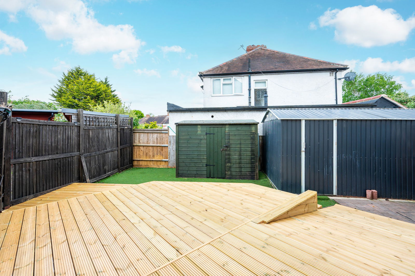 3 bed semi-detached house for sale in Windsor Avenue, Sutton  - Property Image 13