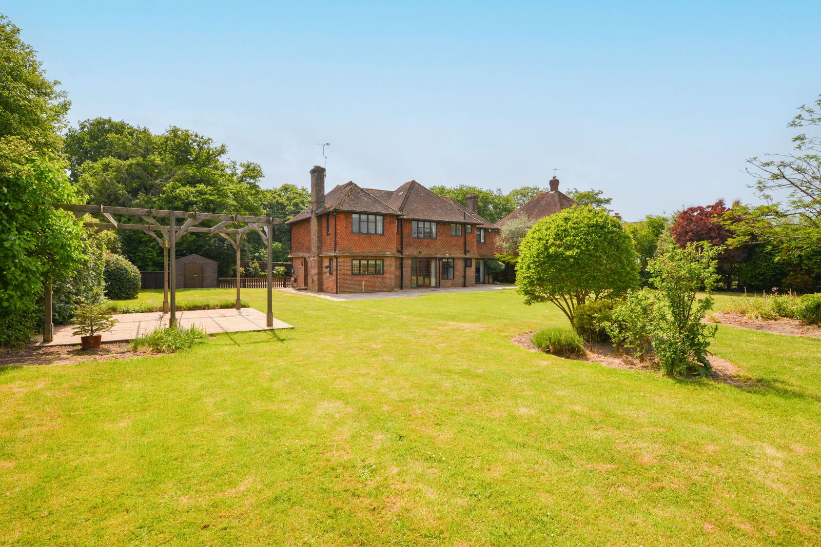 5 bed detached house to rent in Bookhurst Road, Cranleigh, GU6  - Property Image 4
