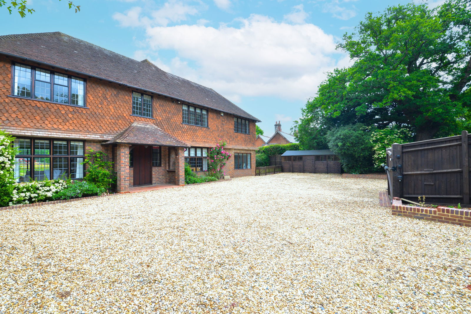 5 bed detached house to rent in Bookhurst Road, Cranleigh, GU6  - Property Image 5