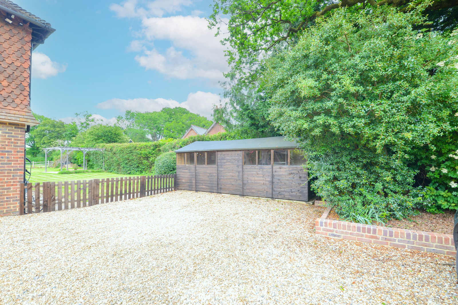 5 bed detached house to rent in Bookhurst Road, Cranleigh, GU6  - Property Image 6