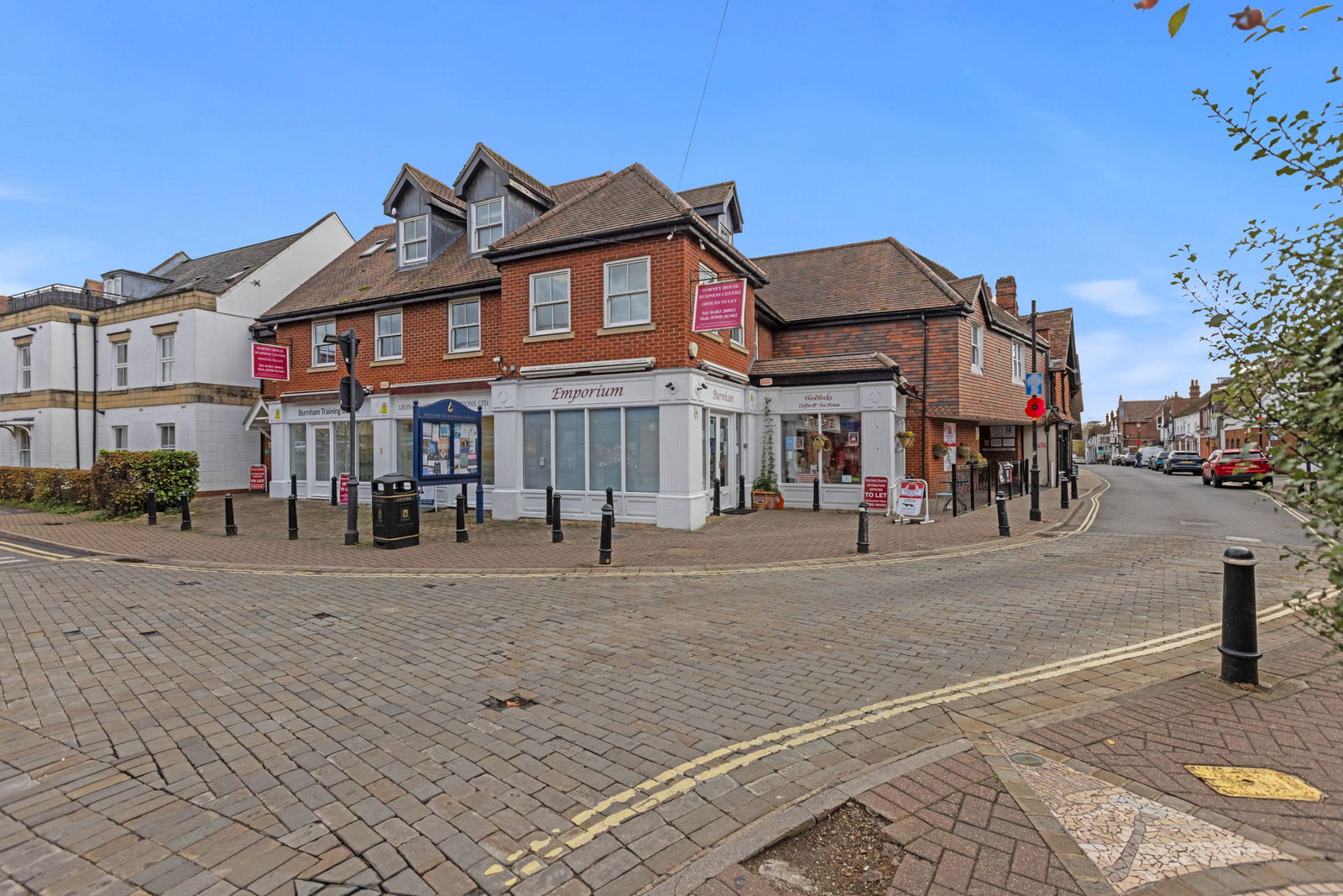 Commercial property to rent in High Street, Slough  - Property Image 2