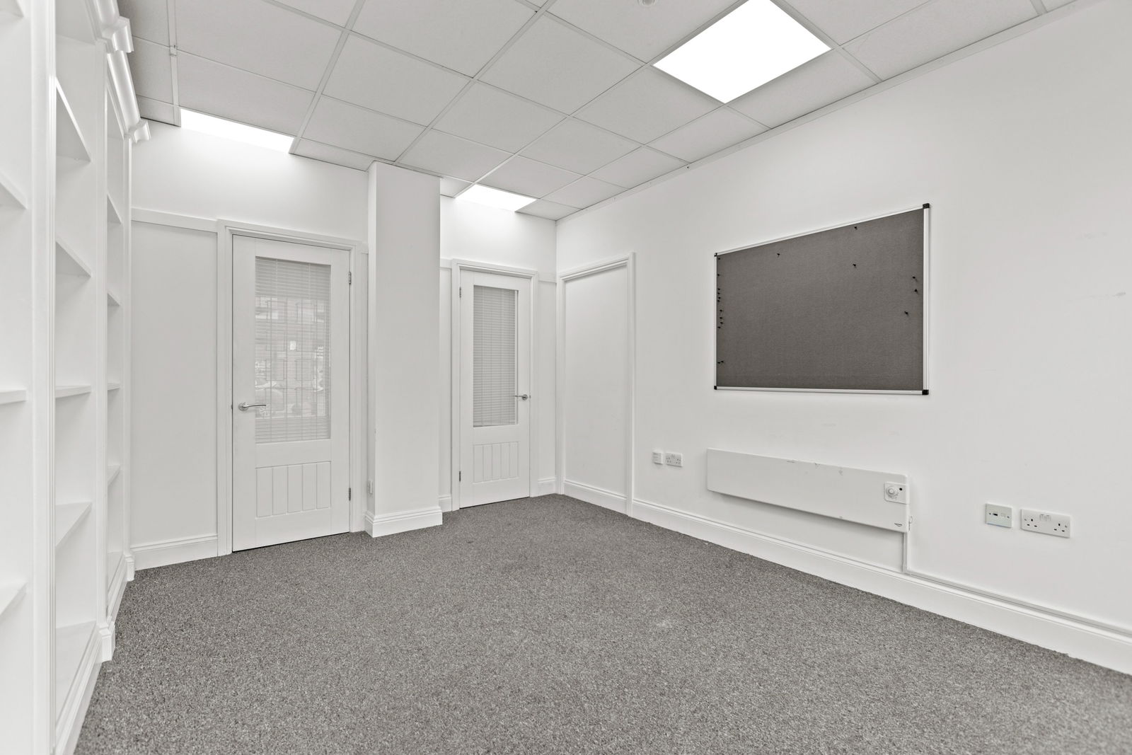 Commercial property to rent in High Street, Slough  - Property Image 14