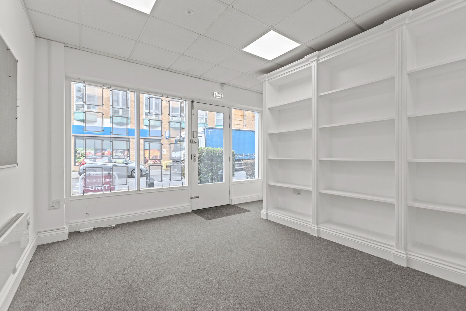 Commercial property to rent in High Street, Slough  - Property Image 15