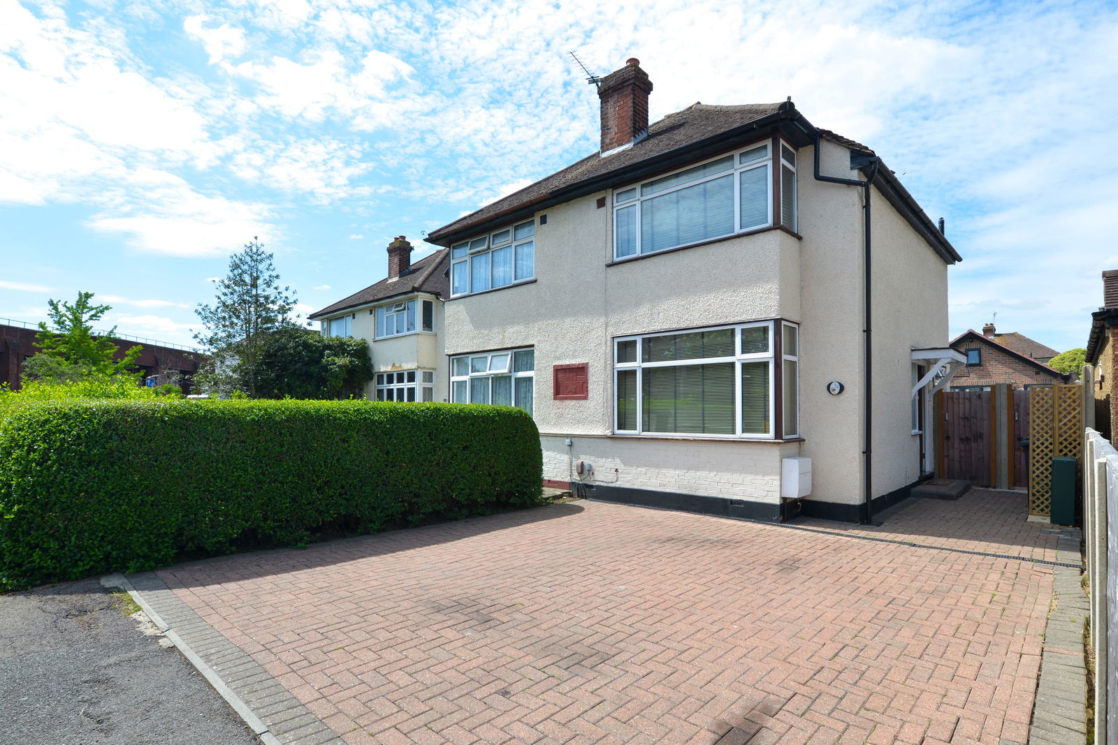 2 bed semi-detached house for sale in Oakcroft Road, Chessington, KT9  - Property Image 1