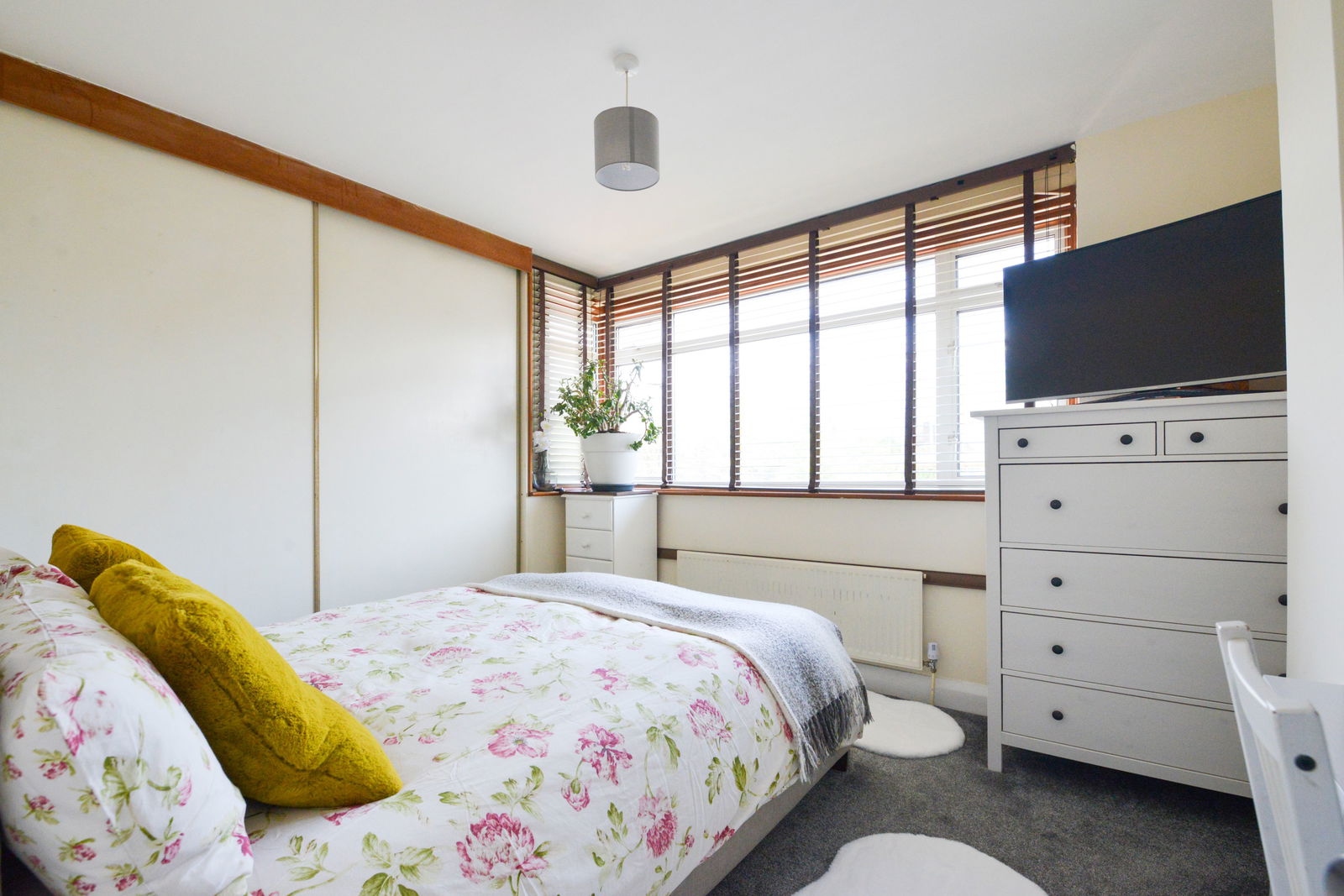 2 bed semi-detached house for sale in Oakcroft Road, Chessington, KT9  - Property Image 9