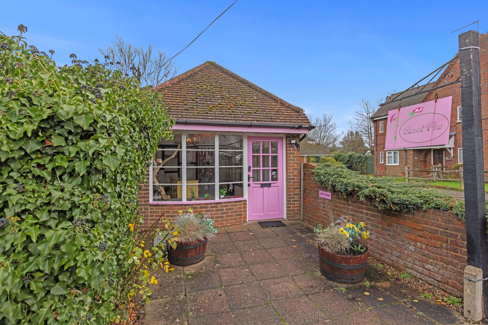 Retail property (high street) to rent in Church Road, Leatherhead 1