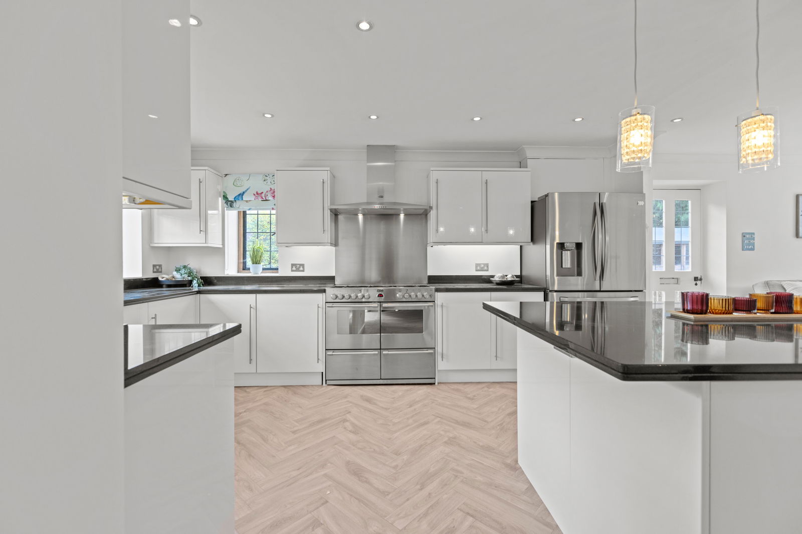 5 bed detached house for sale in Bookhurst Road, Cranleigh, GU6  - Property Image 7