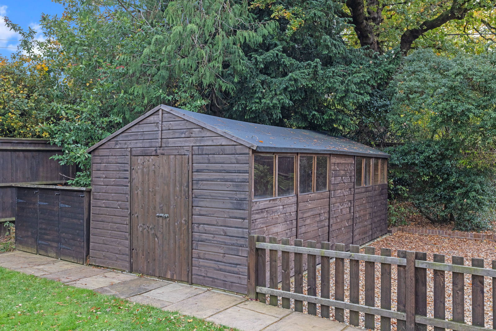 5 bed detached house for sale in Bookhurst Road, Cranleigh, GU6  - Property Image 33