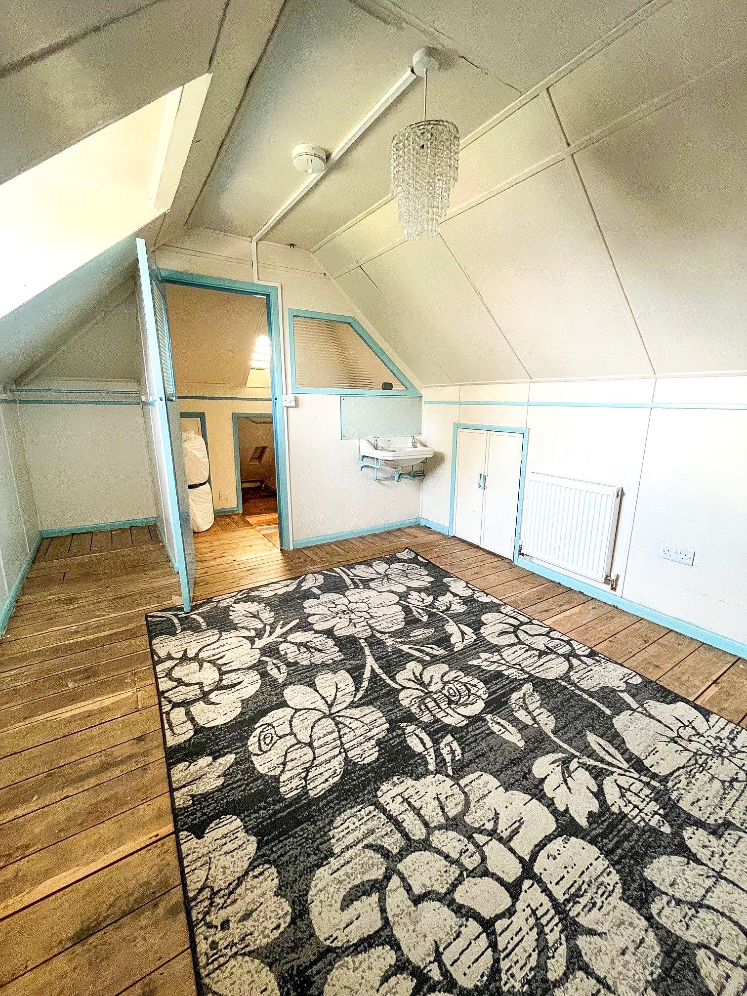 2 bed semi-detached bungalow for sale in Seaforth Gardens, Epsom, KT19  - Property Image 12