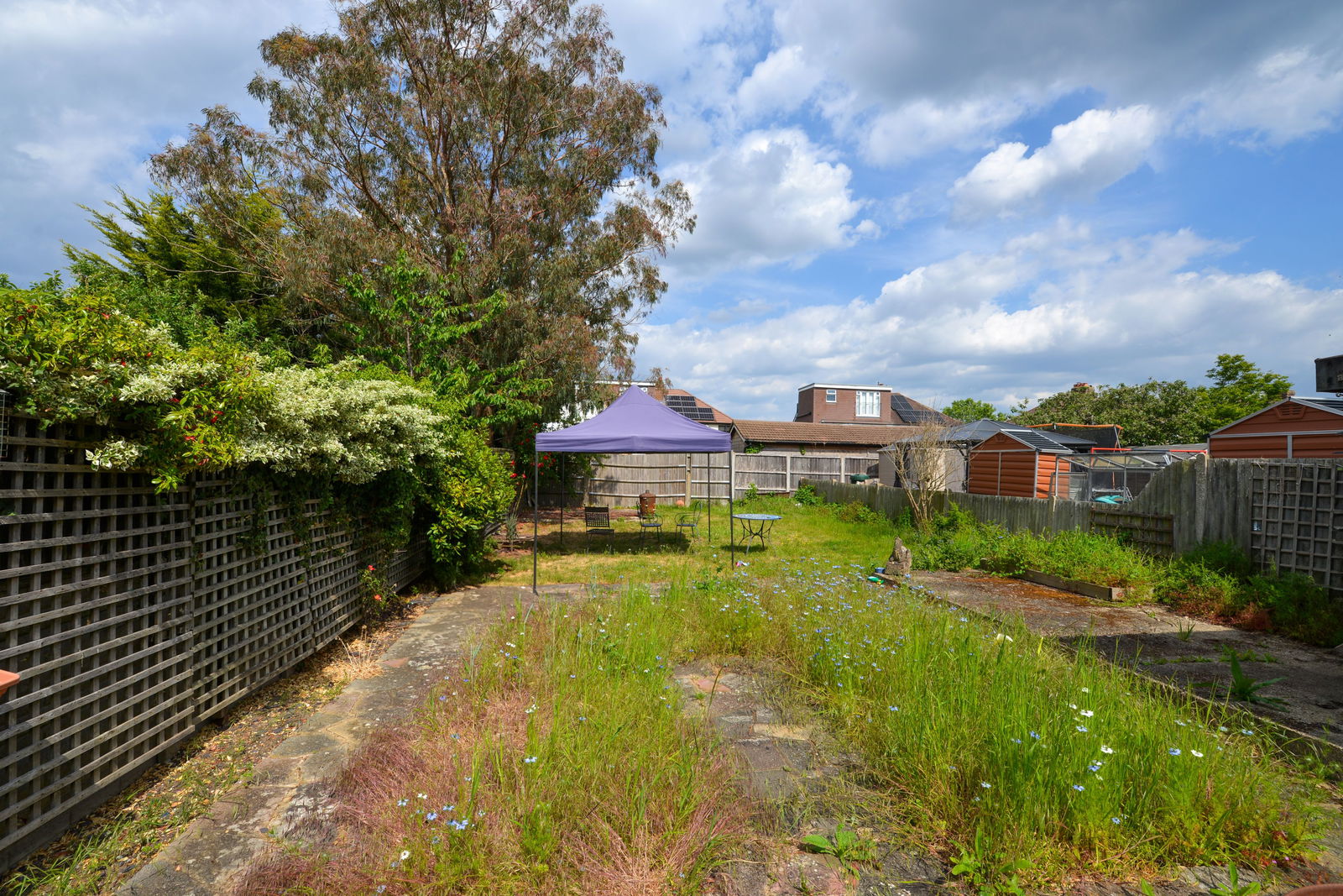 2 bed semi-detached bungalow for sale in Seaforth Gardens, Epsom, KT19  - Property Image 2