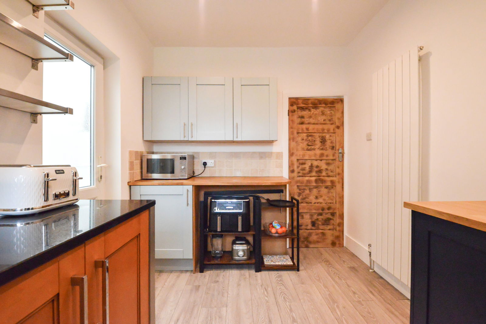 2 bed semi-detached bungalow for sale in Seaforth Gardens, Epsom, KT19  - Property Image 3