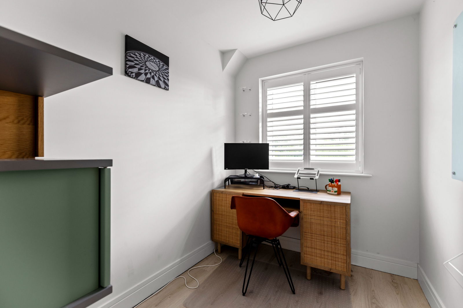 3 bed terraced house to rent in Consort Drive, Leatherhead, KT22  - Property Image 10