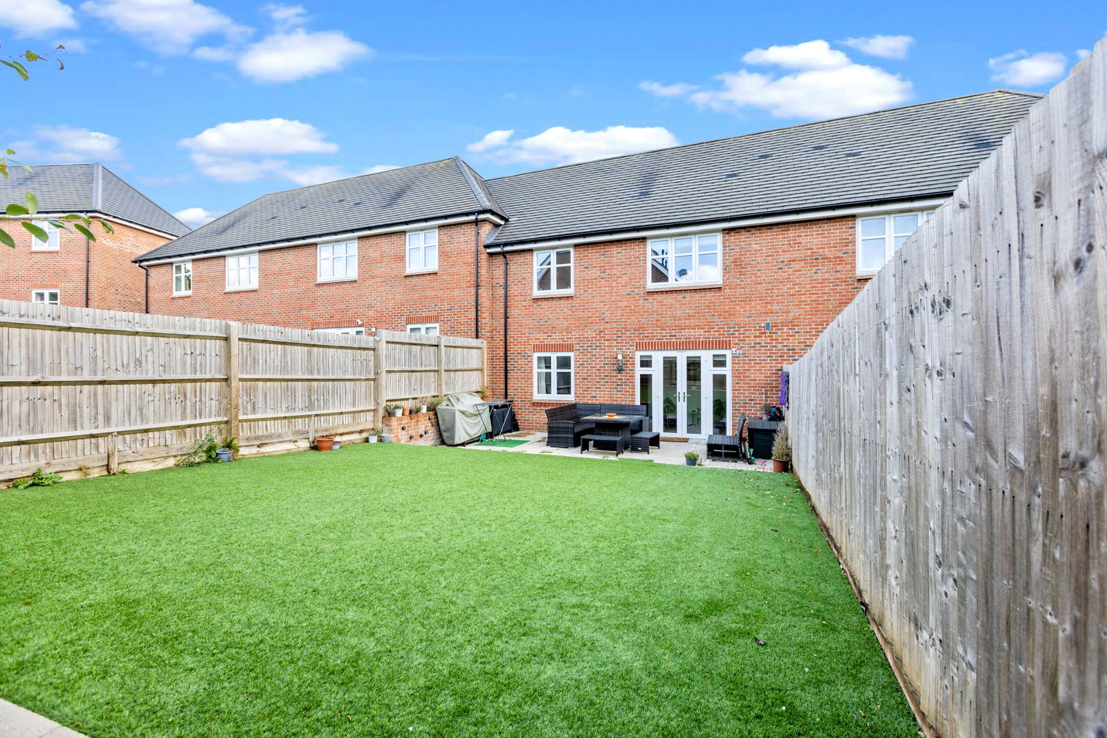 3 bed terraced house to rent in Consort Drive, Leatherhead, KT22  - Property Image 20