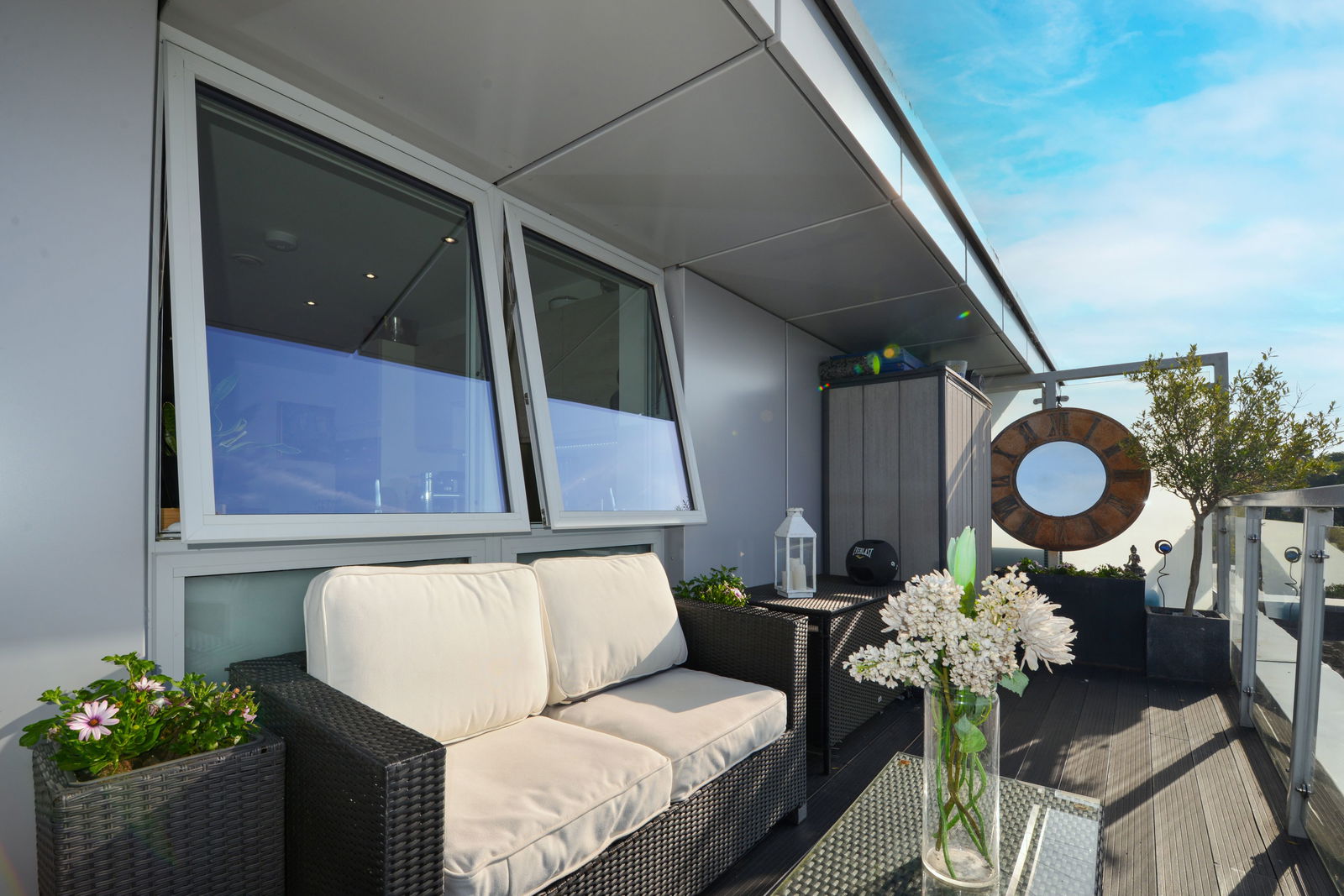 2 bed penthouse for sale in Station View, Guildford, GU1  - Property Image 13