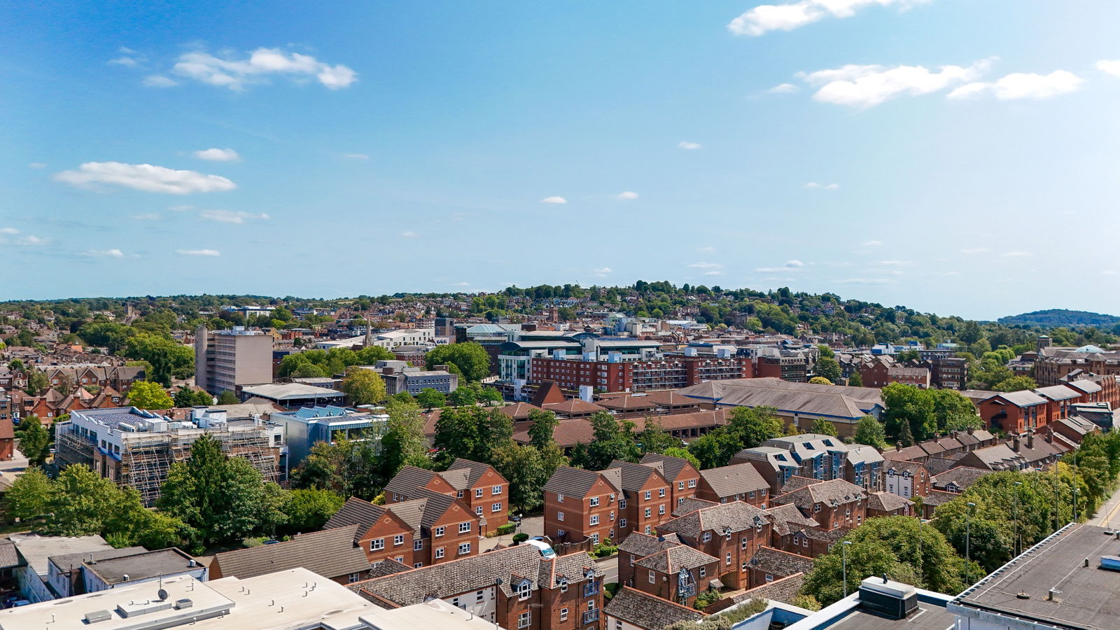 2 bed penthouse for sale in Station View, Guildford, GU1  - Property Image 4