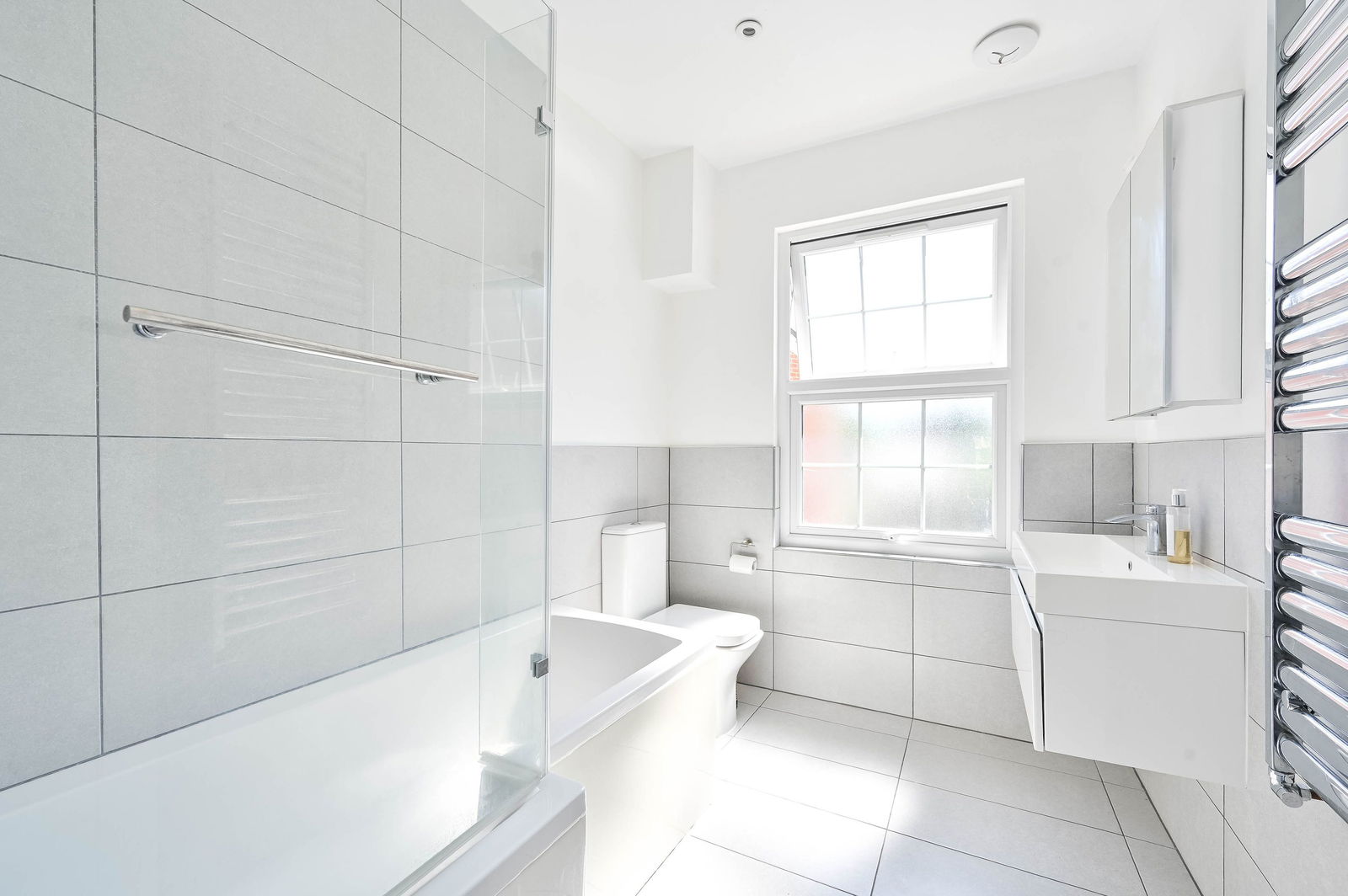 4 bed detached house for sale in Victoria Road, Guildford  - Property Image 12