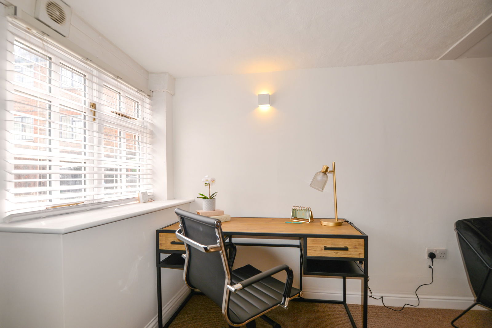 Studio flat for sale in Millmead Terrace, Guildford, GU2 4AU  - Property Image 7