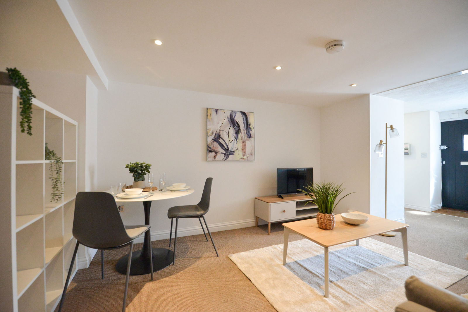 Studio flat for sale in Millmead Terrace, Guildford, GU2 4AU  - Property Image 4