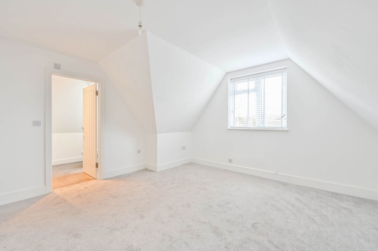 3 bed penthouse to rent in Epsom Road, Epsom, KT17  - Property Image 12