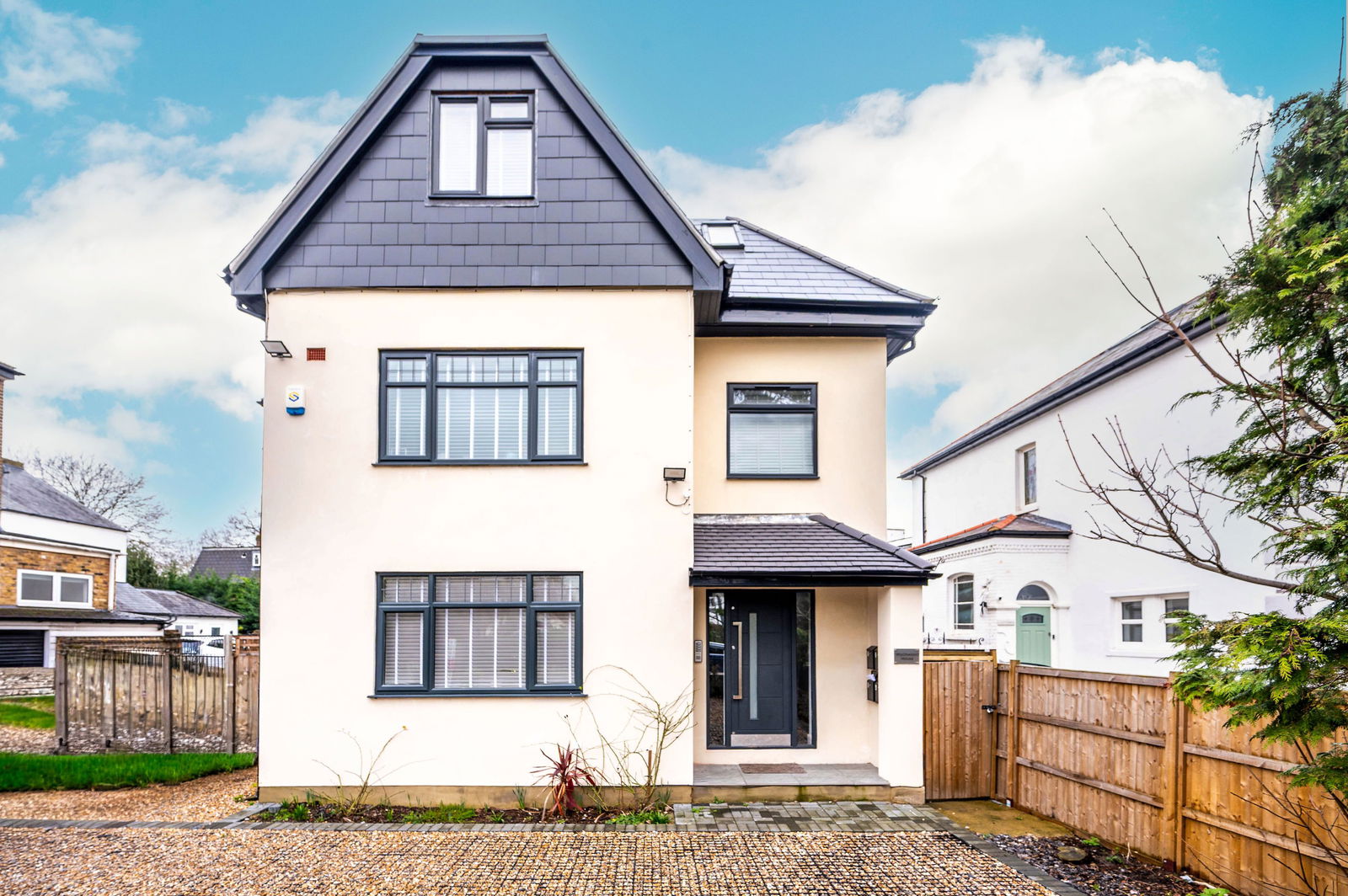 3 bed penthouse to rent in Epsom Road, Epsom, KT17  - Property Image 1