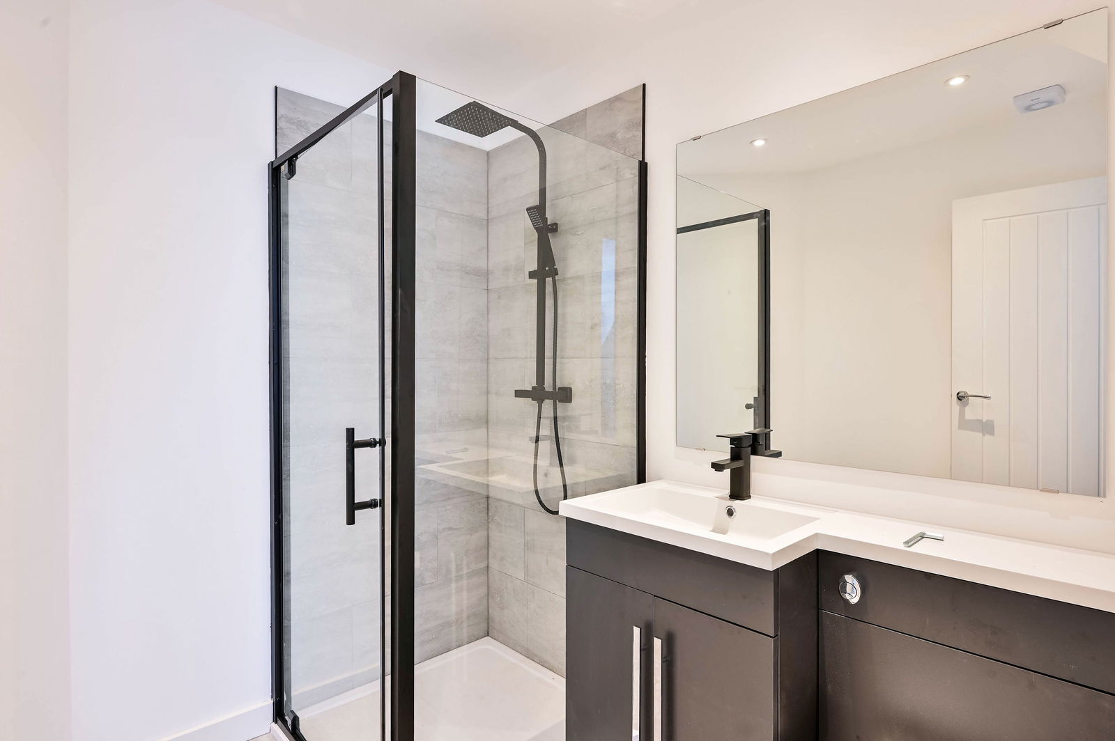 3 bed penthouse to rent in Epsom Road, Epsom, KT17  - Property Image 8