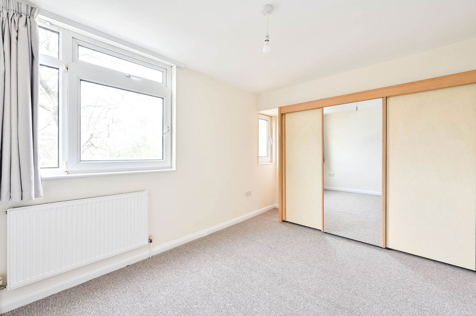 3 bed flat to rent in Chobham Road, Woking, GU21  - Property Image 11