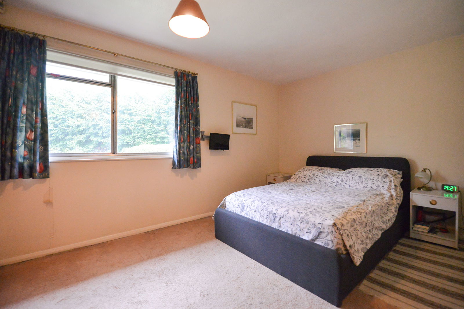 3 bed bungalow for sale in Little Bookham Street, Bookham, KT23  - Property Image 13