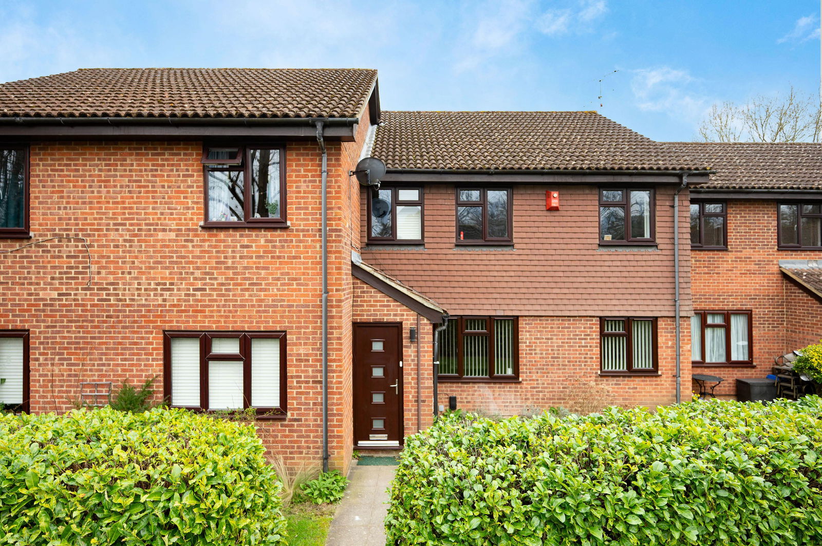 2 bed maisonette to rent in Wych Hill Park, Woking, GU22 - Property Image 1