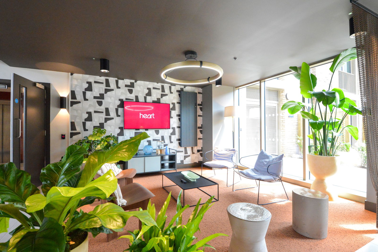 1 bed flat to rent in Randalls Way, Leatherhead, KT22  - Property Image 8