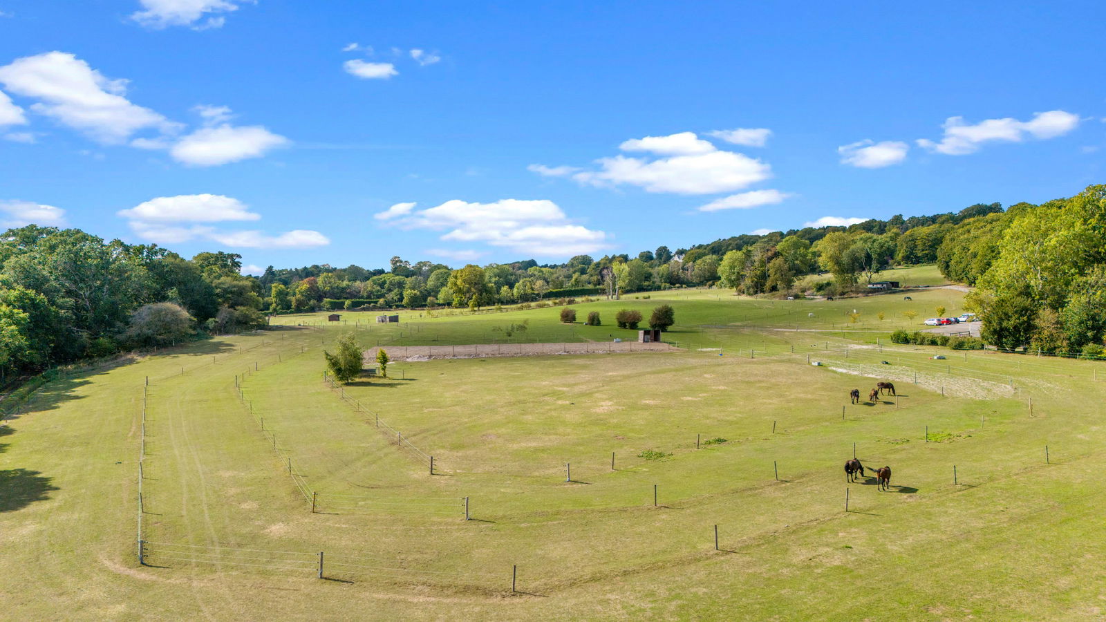 4 bed detached house for sale in The Barn, Monkshatch, Off Down Lane, Guildford, GU3 1DL  - Property Image 11