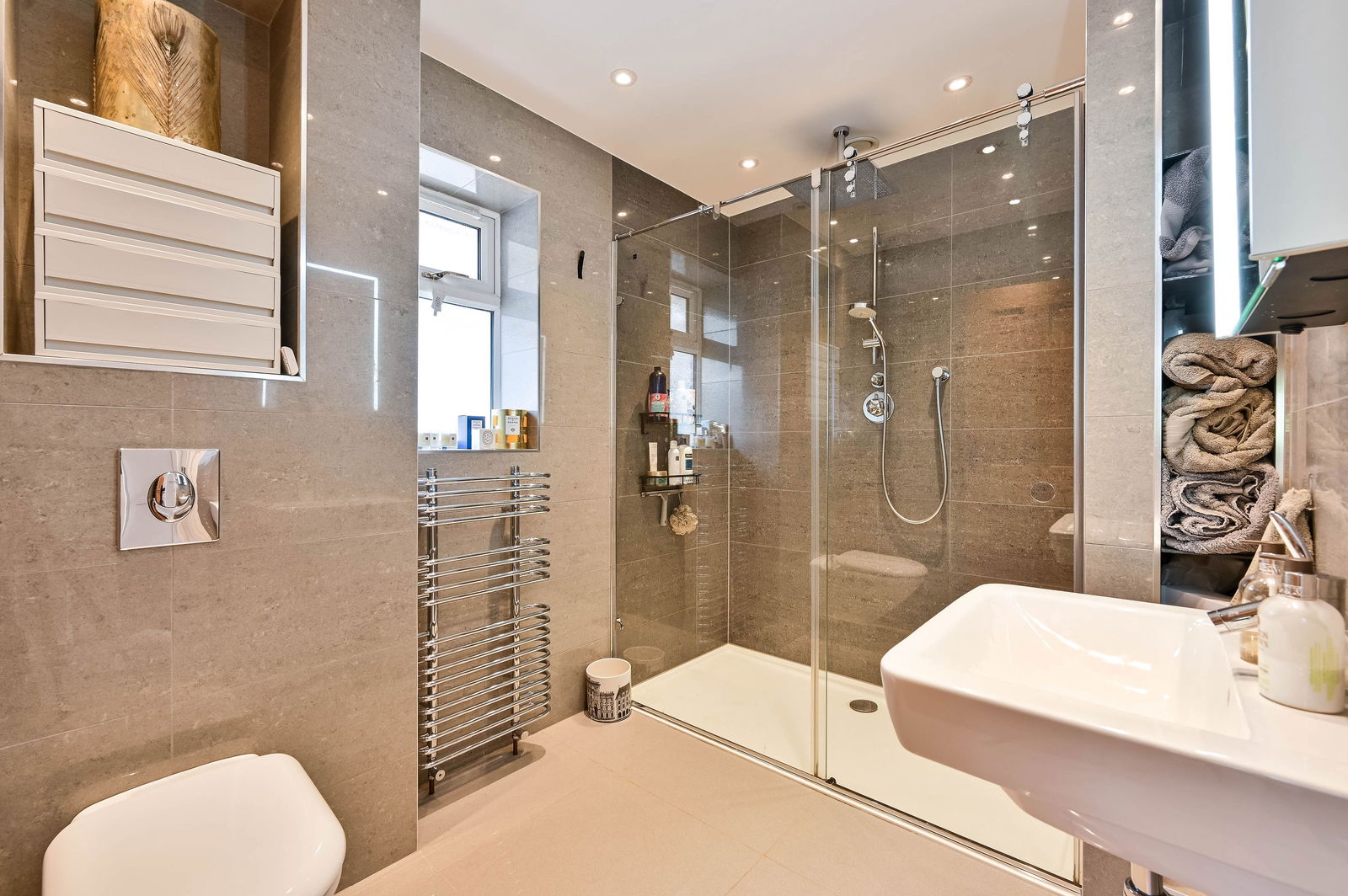 5 bed detached house for sale in Leatherhead Road, Bookham, KT23  - Property Image 16