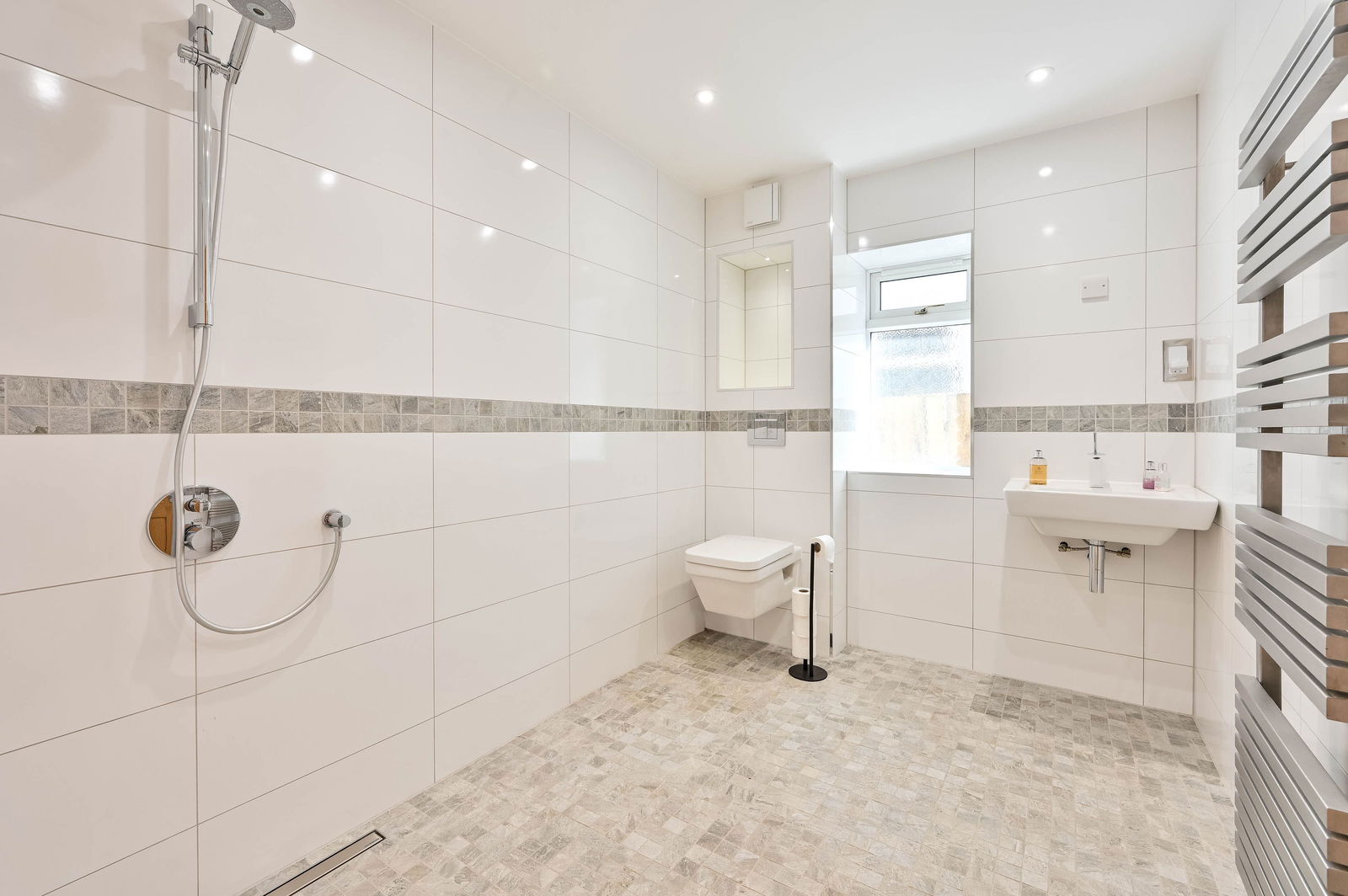 5 bed detached house for sale in Leatherhead Road, Bookham, KT23  - Property Image 7