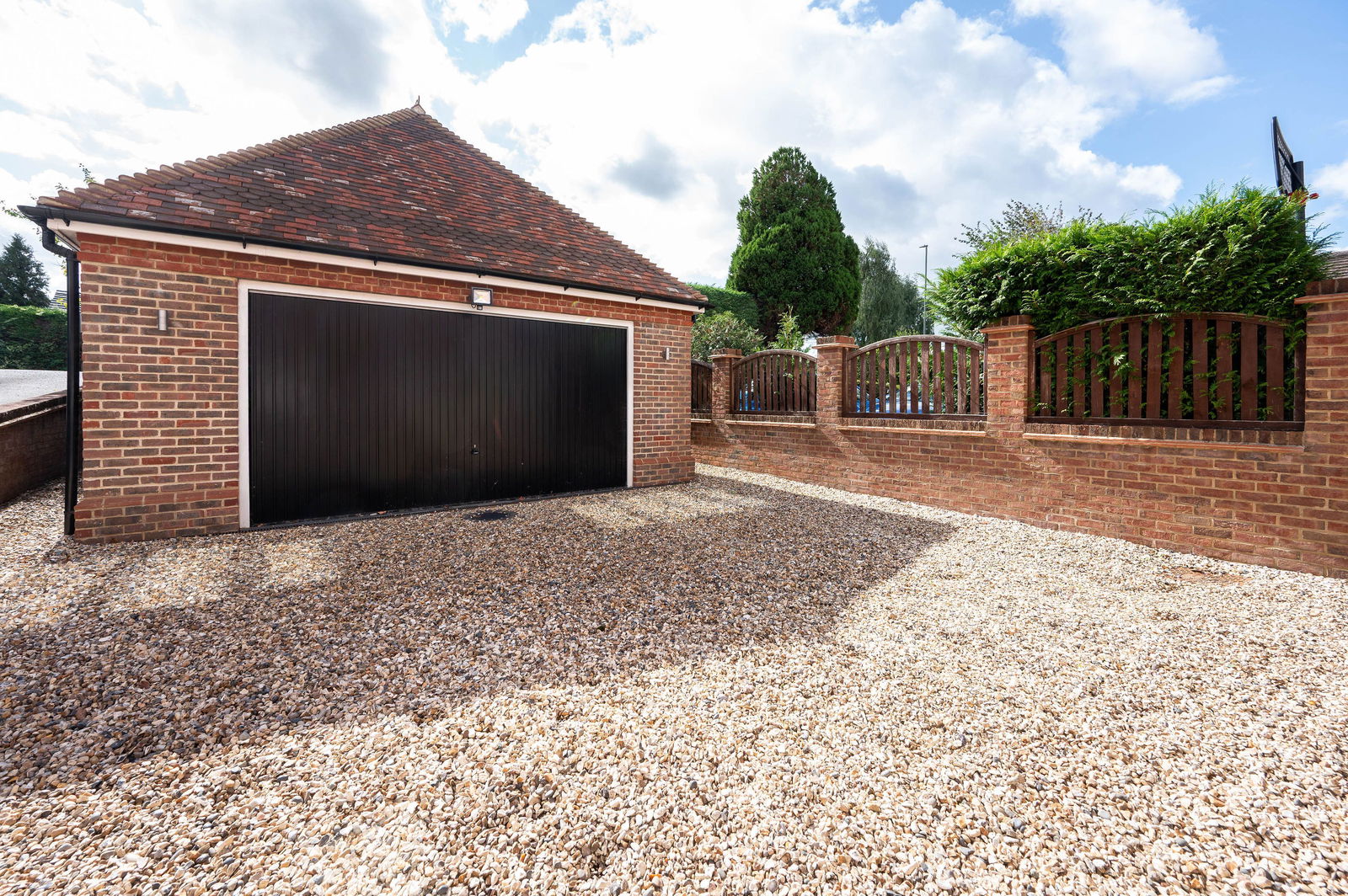 5 bed detached house for sale in Leatherhead Road, Bookham, KT23  - Property Image 27