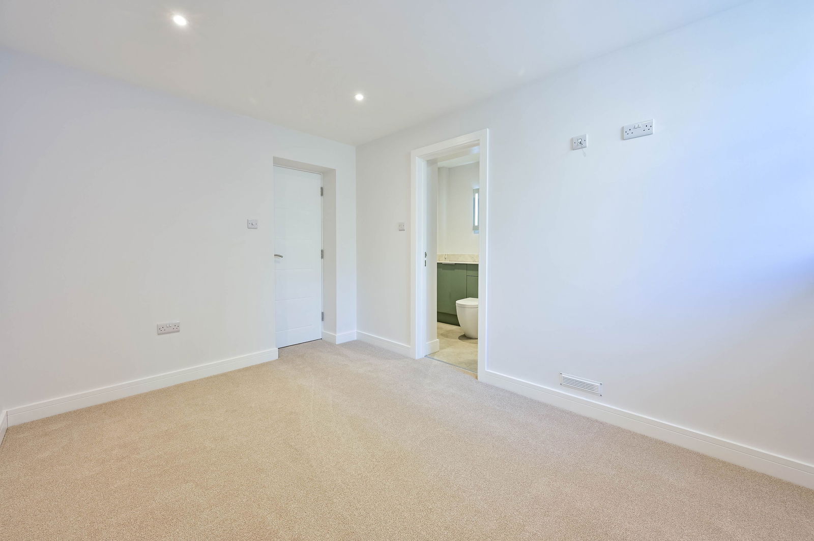 2 bed apartment for sale in Filmer Grove, Godalming, GU7 3AB  - Property Image 14
