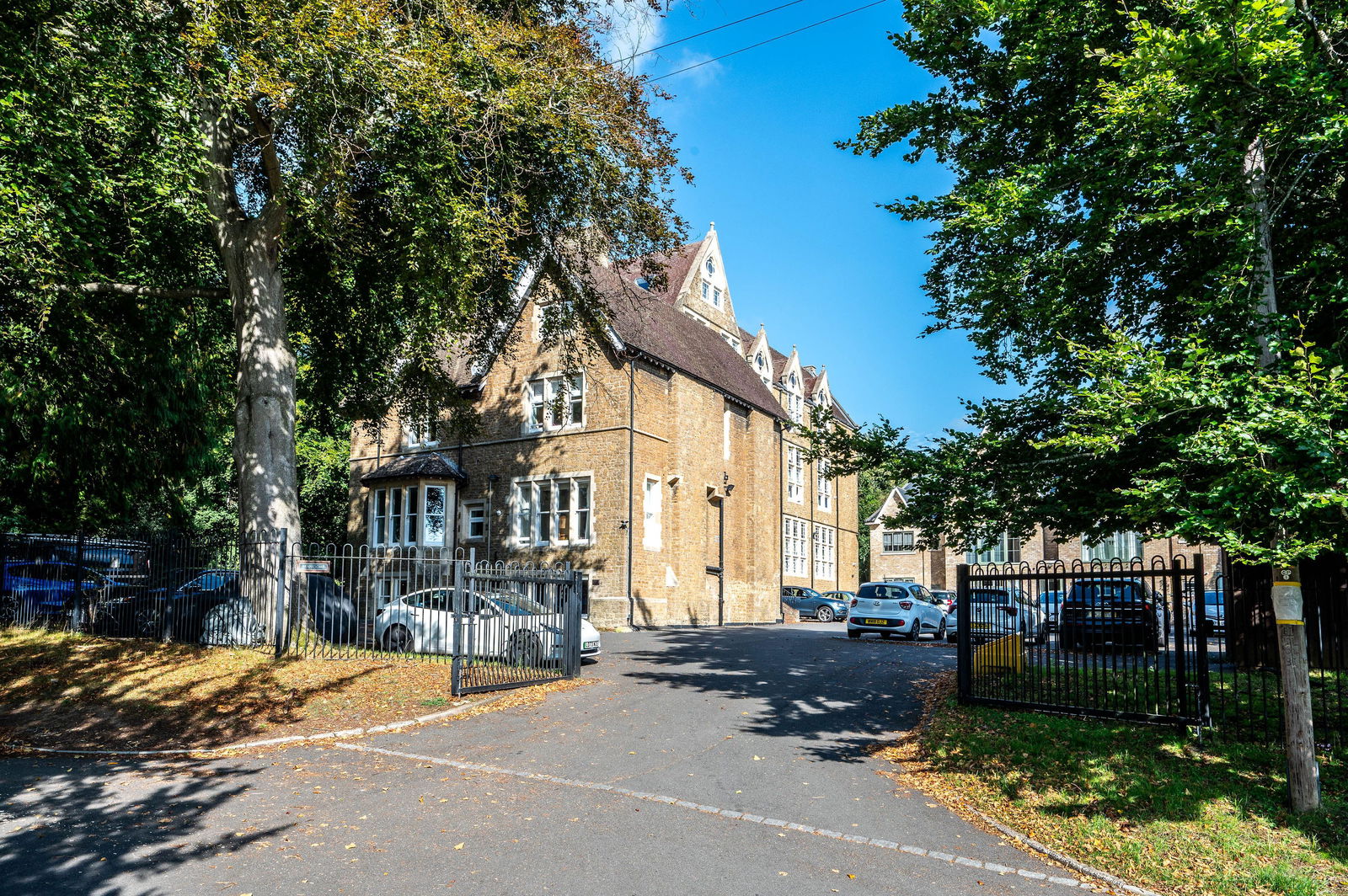 2 bed apartment for sale in Filmer Grove, Godalming, GU7 3AB  - Property Image 19