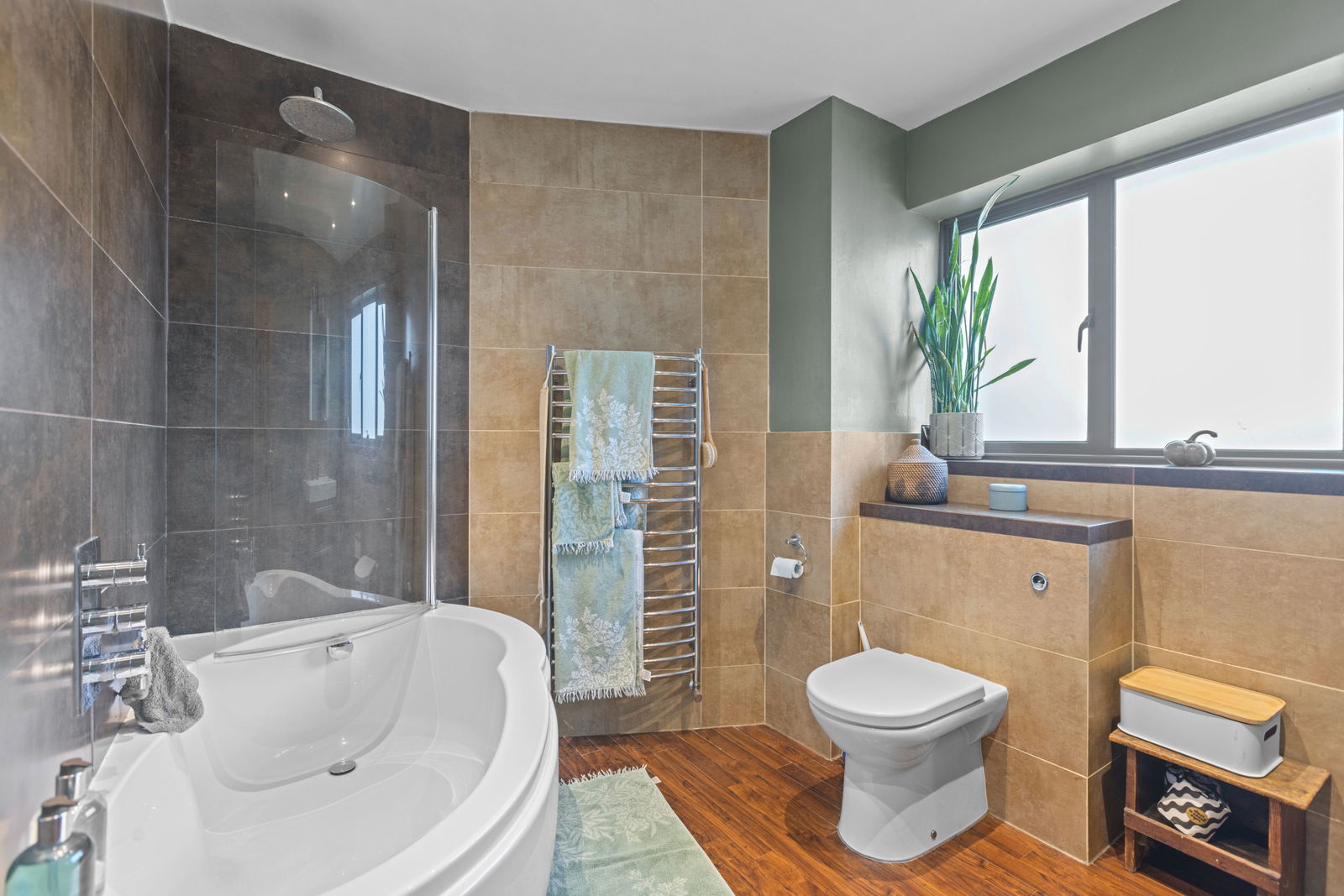 2 bed detached house for sale in Condor Road, Staines-upon-thames 16