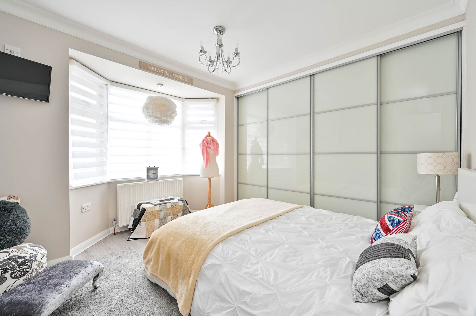 4 bed semi-detached house for sale in Warwick Lane, Woking  - Property Image 13